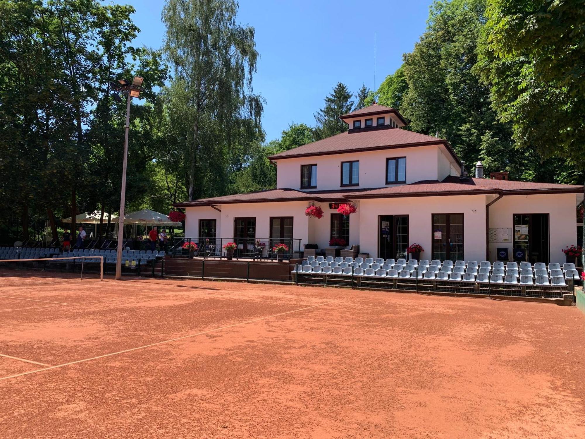 Wlodary Tennis Junior Ченстохова Екстер'єр фото